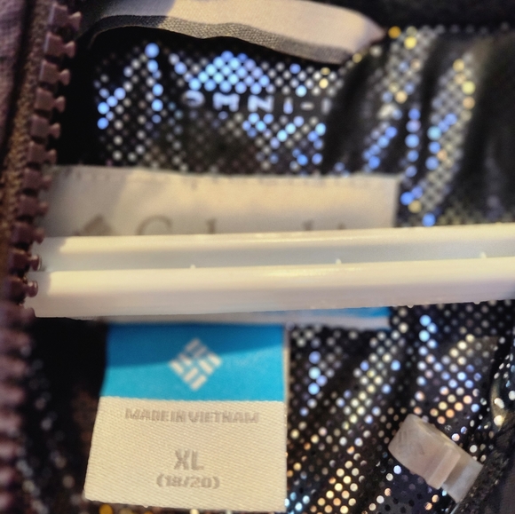 Columbia youth nwot jacket size 18-20 xl - Picture 3 of 3